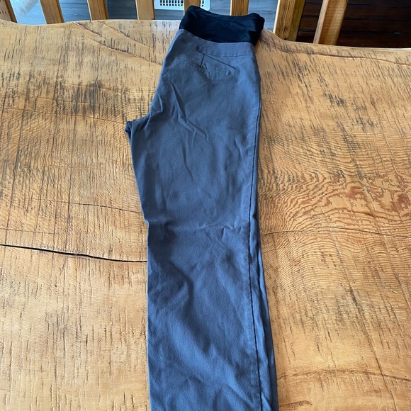 Maternity Lot. Size Small - Picture 7 of 9